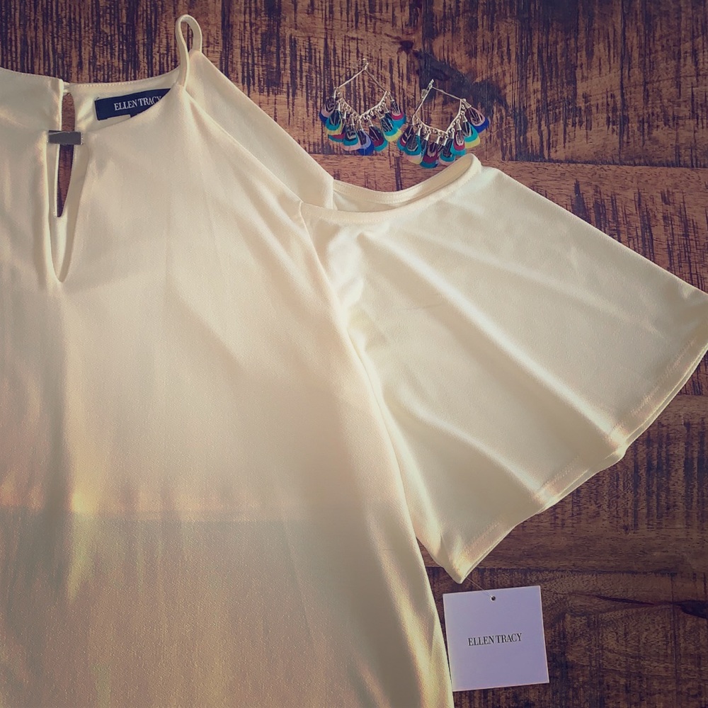 NWT Ellen Tracy cold shoulder blouse